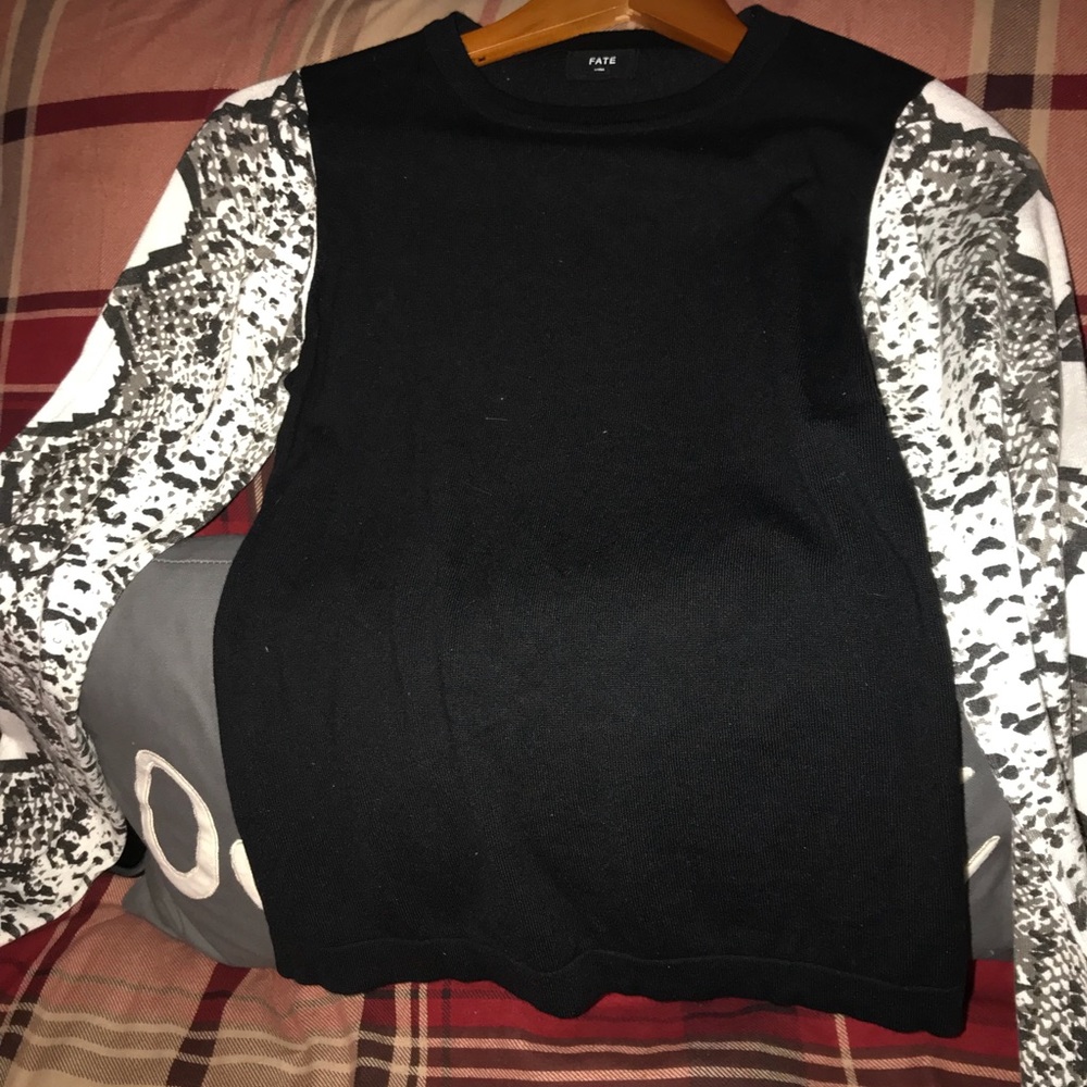 Sweater - Picture 2 of 2